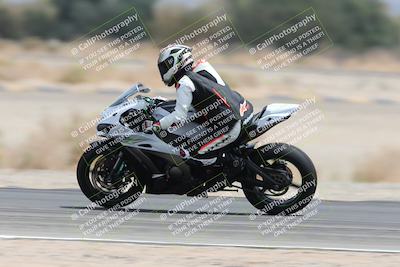 media/May-05-2025-Moto Forza (Mon) [[3c1838c5e5]]/2-B Group/Session 3 (Panning Test Turn 14 Inside)/